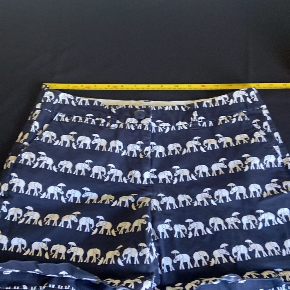 Crown & Ivy Pink/ Navy Elephant Shorts Size 8 Woman’s - Picture 7 of 9